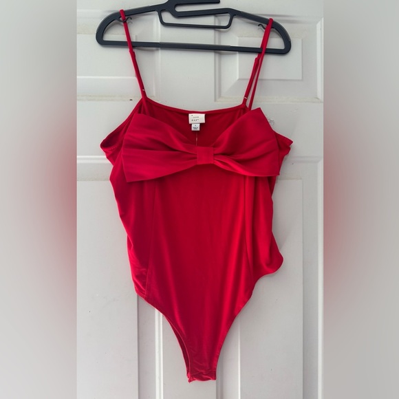 a new day Women’s Vibrant Red Bow Bodysuit Size Large - Picture 1 of 3